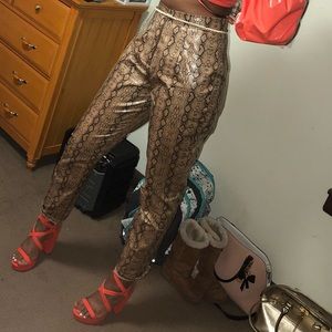 Leather trousers pants PRETTYLITTLETHING